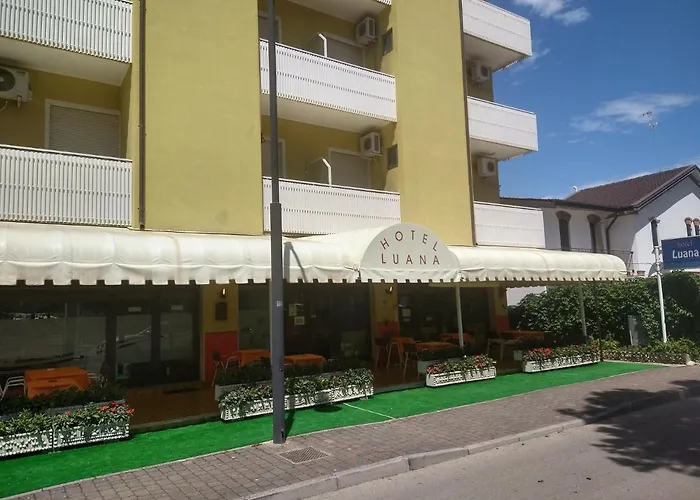 Hotel Luana